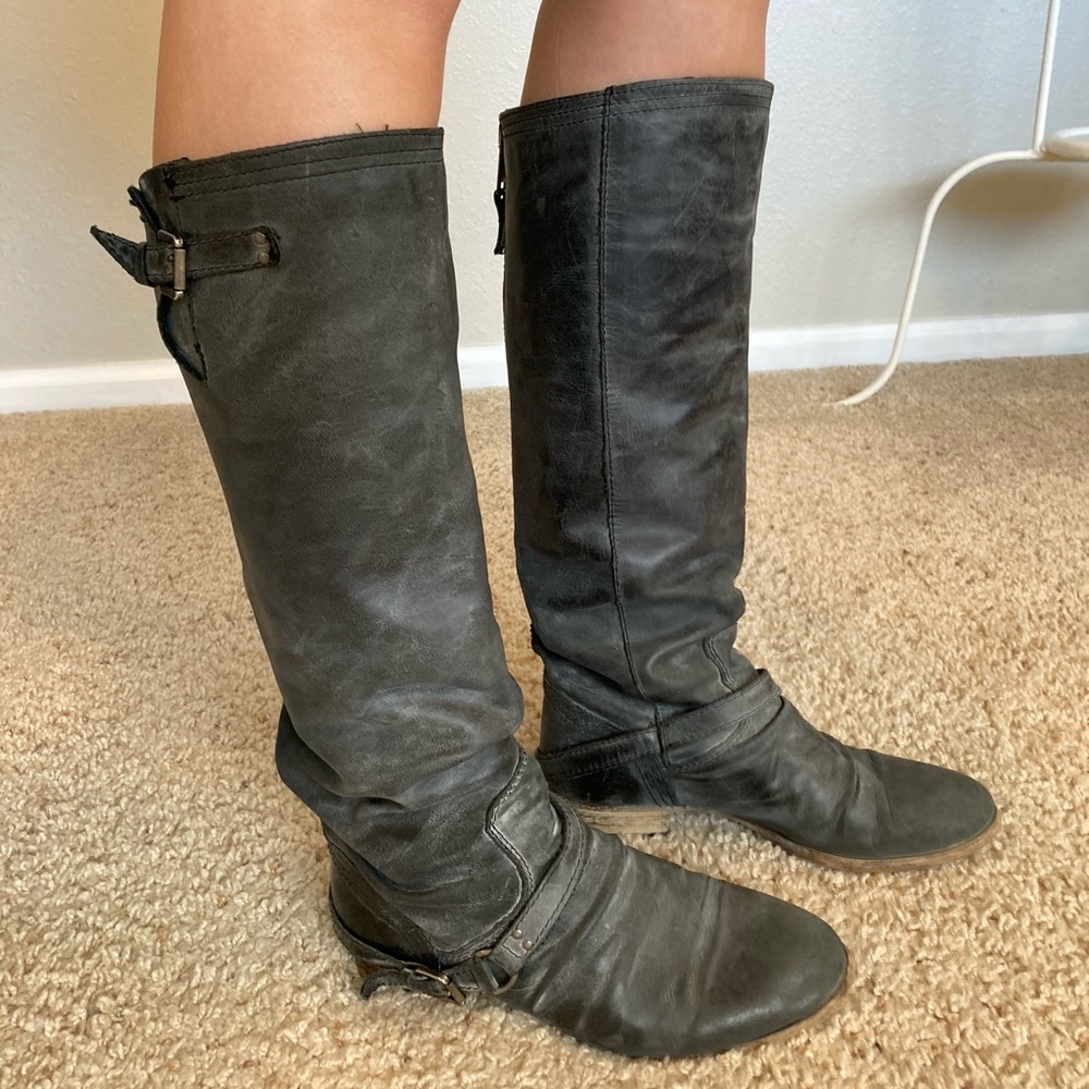 Tall black STEVE MADDEN boots